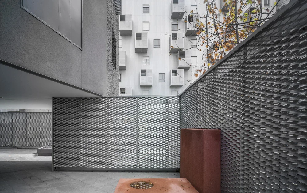 Expanded metal sheet decorative wall screening